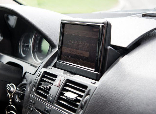 Reparaturservice für NTG 4 Navigationsdisplay von Mercedes C